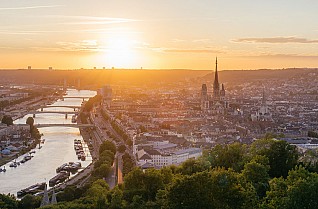 Easter River Seine Experience