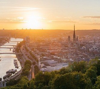 Easter River Seine Experience